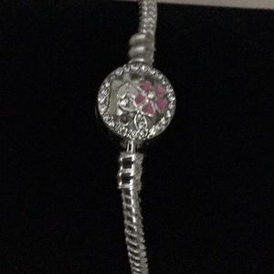 Sterling silver bracelet with beautiful clast